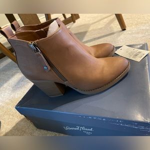 Universal Thread Jameson Boots